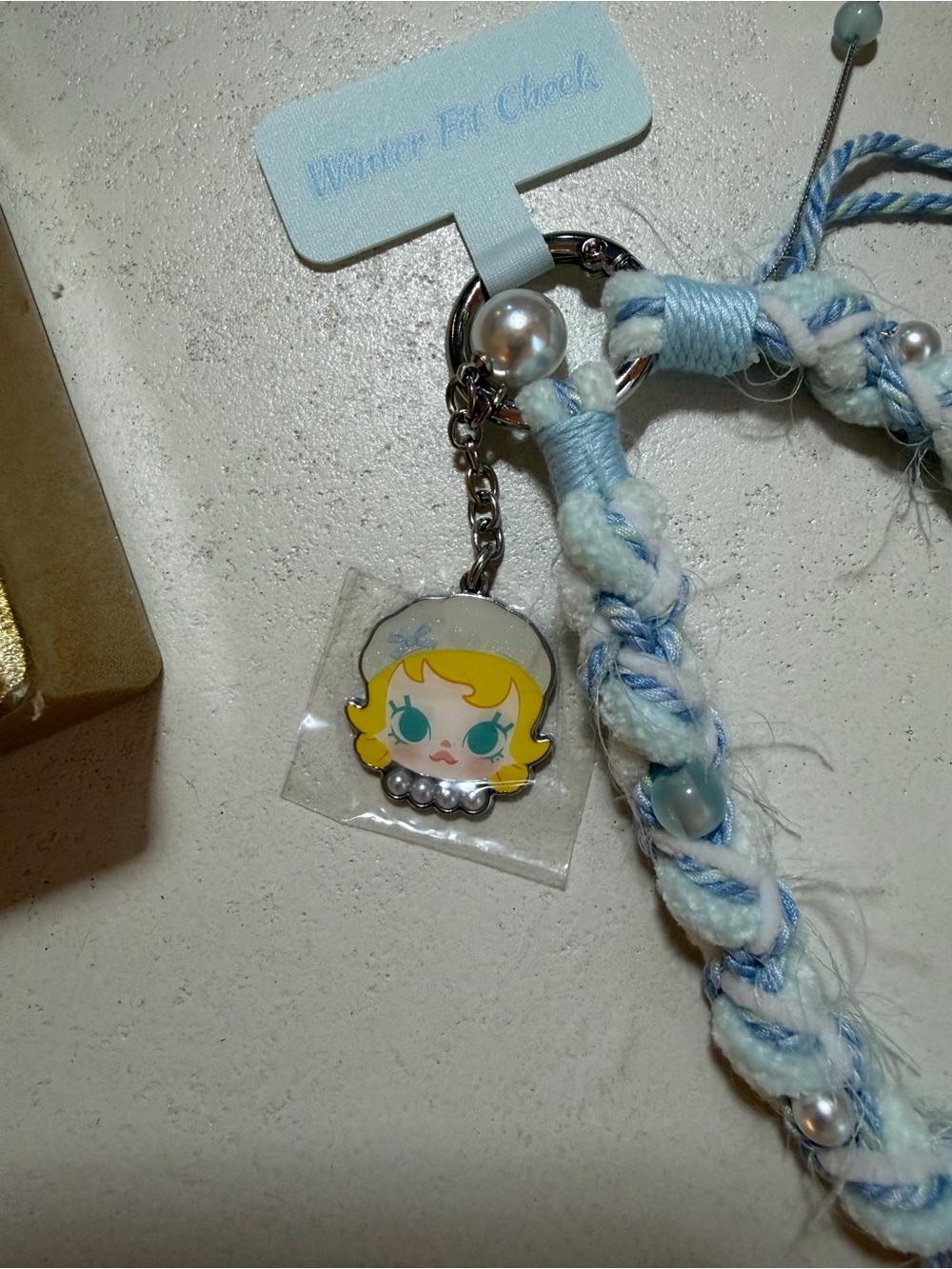 Baby Molly Winter Fit Check phone lanyard “Freezing Magic” - Picture 3 of 7